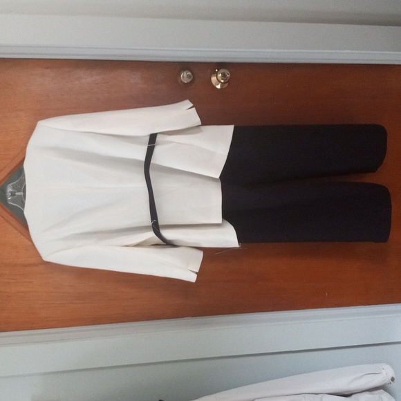 NWT Tahari Arthur S. Levine 2 piece garment blazer and trousers - Picture 8 of 16